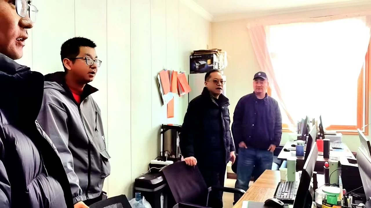 向黎到色尼区督导调研防风减灾和节后“收心”情况.jpg